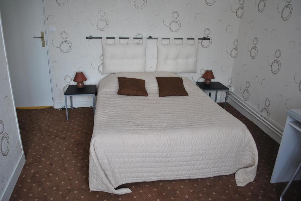 Grand Hotel De L'Etoile Courtenay  Rum bild